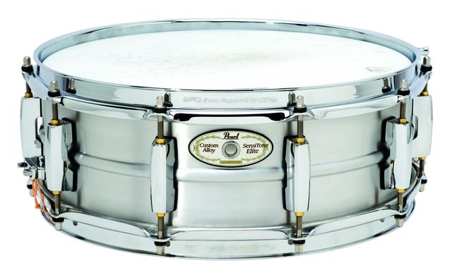 blank The aluminium snare is extremely articulate.